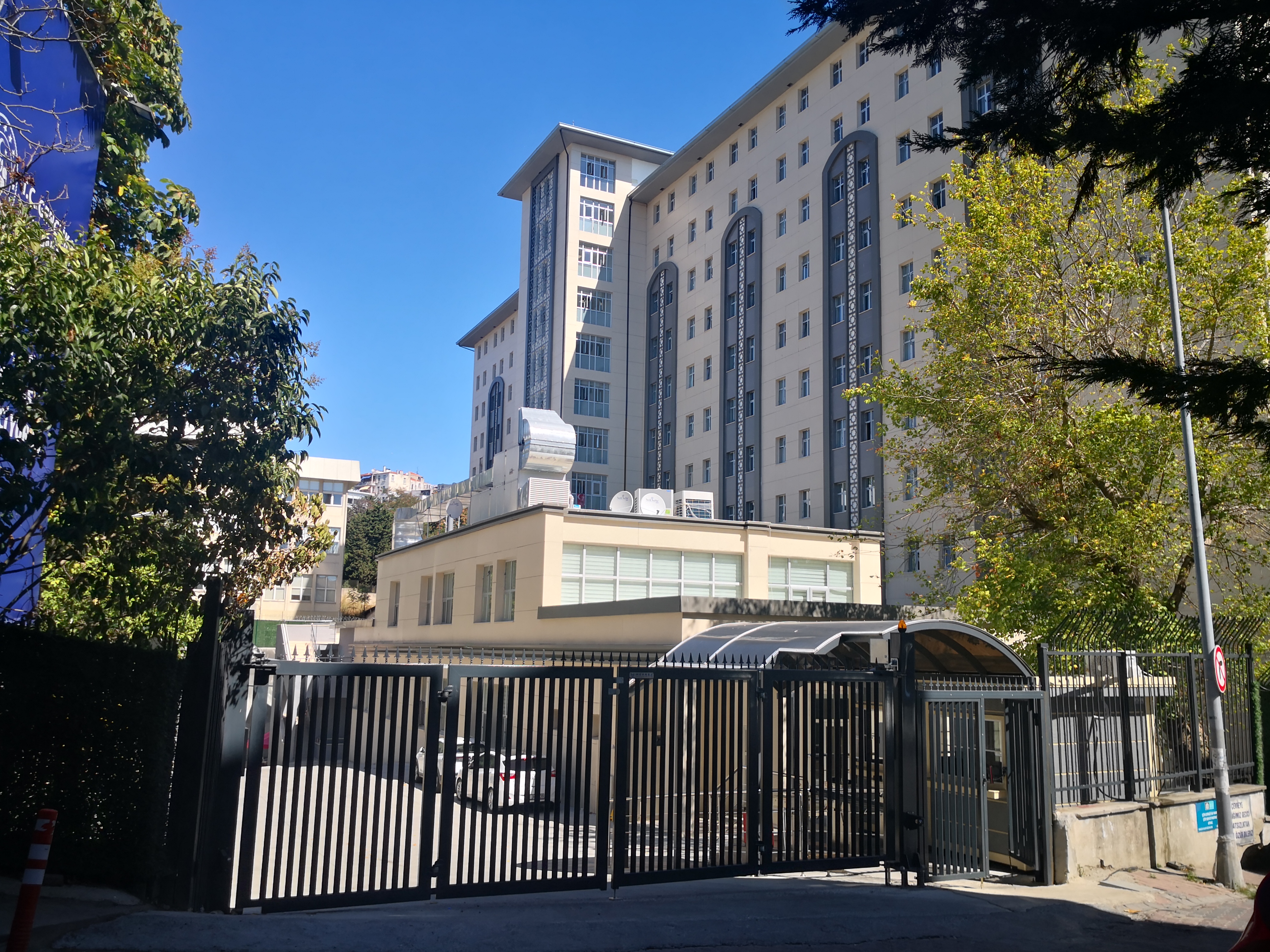 İSTANBUL BEŞİKTAŞ 2000 KİŞİLİK ÖĞRENCİ YURDU